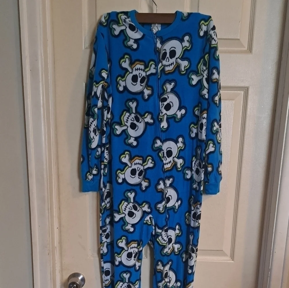 Circo one Piece graphic nightsuite large